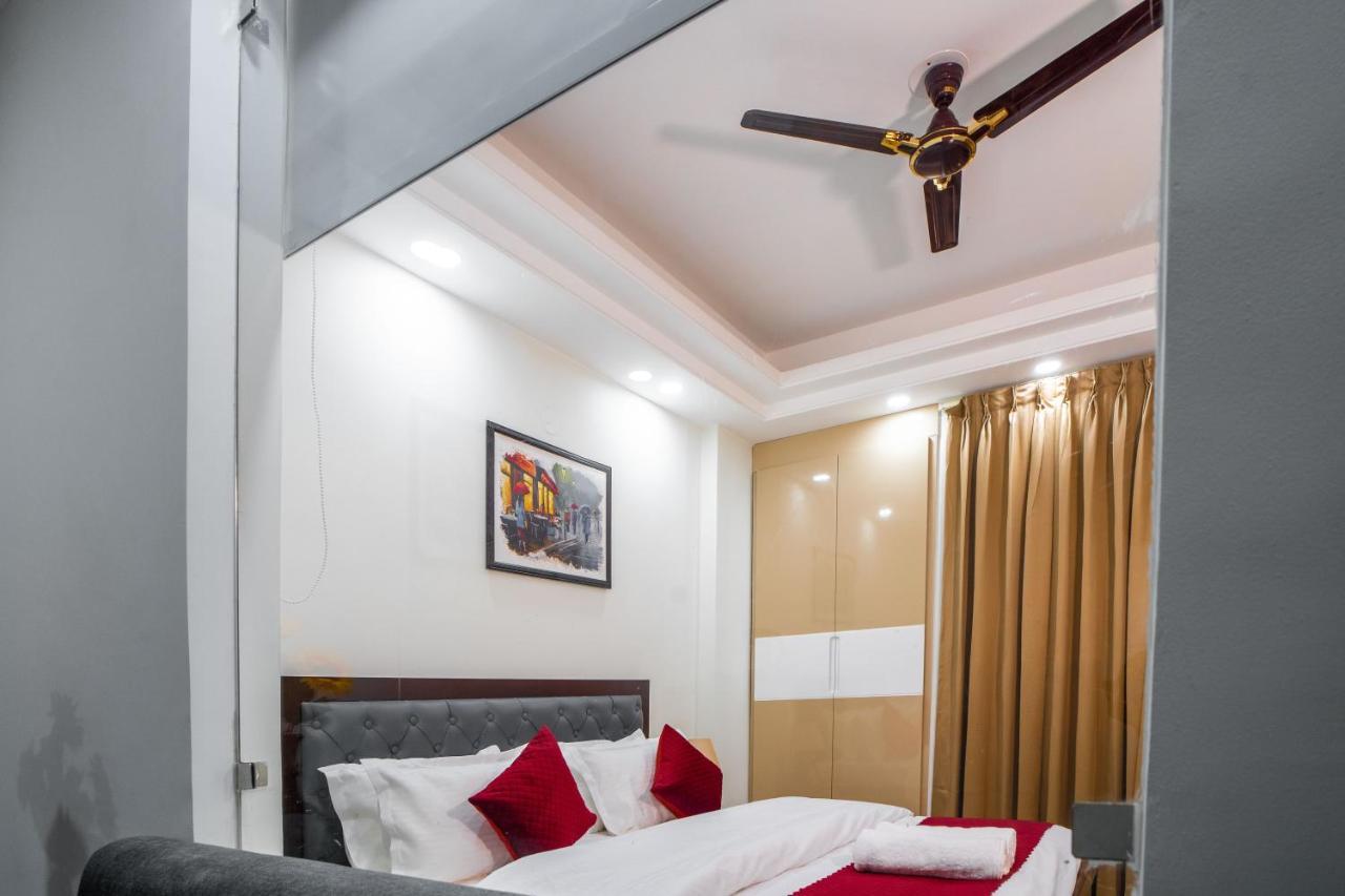 The Lodgers 1 Bhk Serviced Apartment Golf Course Road Gurgaon Luaran gambar